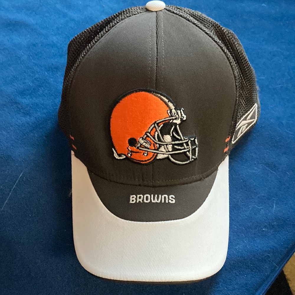 Cleveland Browns baseball hat
In excellent condition